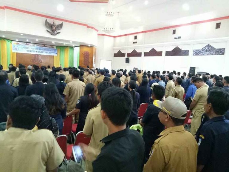 Kepala Desa termasuk jajaran perangkat desa diminta tidak sungkan apalagi malas berkomunikasi dengan jaksa