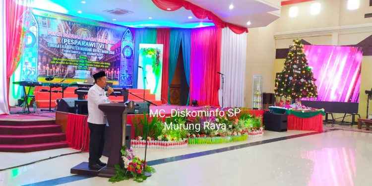 Wakil Bupati Rejikinoor Menutup Pesparawi VI Kabupaten Murung Raya
